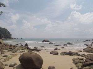 Lam Ru Beach