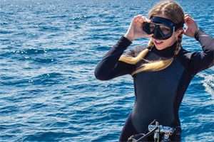 dive masks girl