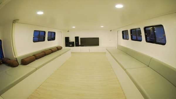 inside-saloon-660×348
