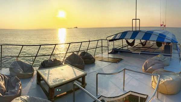 MV Andaman Sundeck