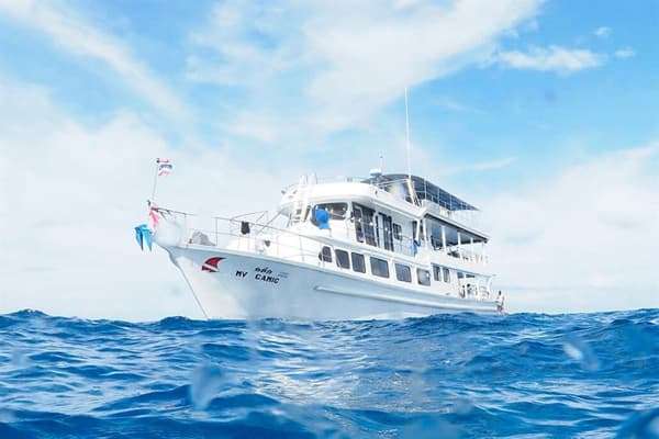 camic-similan-liveaboard-2