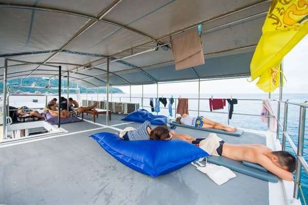 camic-similan-liveaboard-5
