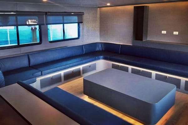saloon