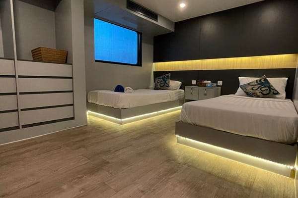 twin bed cabin 2