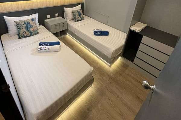 twin bed cabin 3